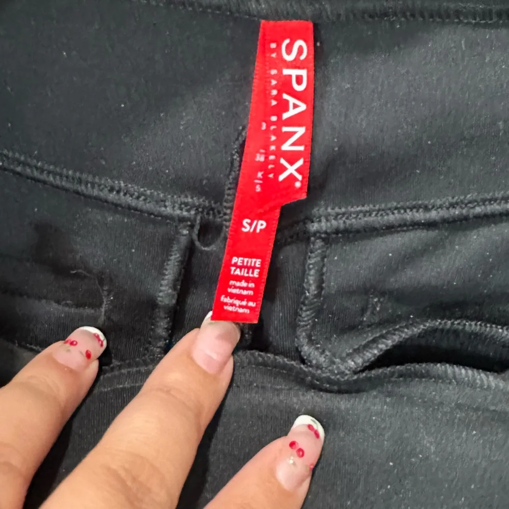 SPANX Black High-Waisted Pants - Picture 5 of 6